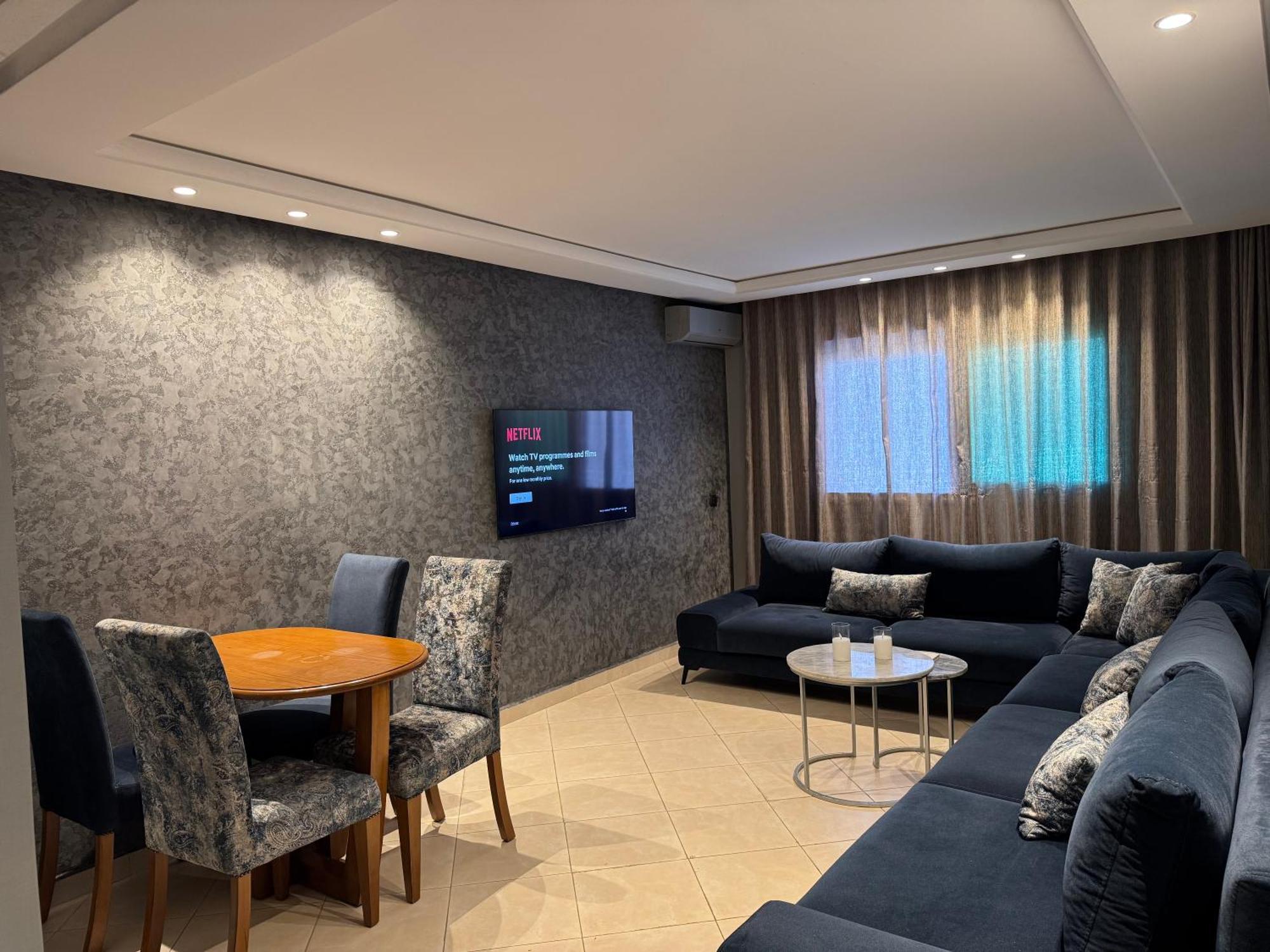 Private Residence With Pool View - Ac And Privat Parking Achakkar